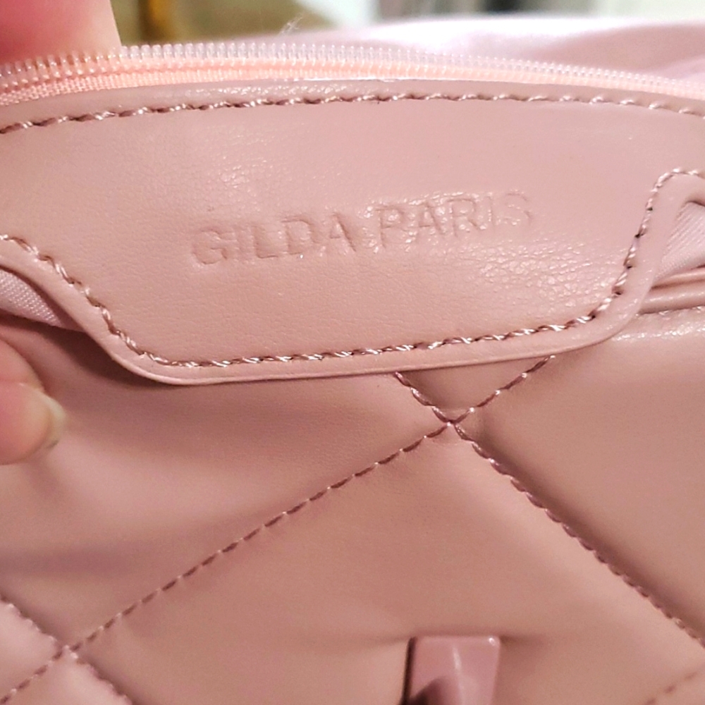 NWT GILDA PARIS SMALL QUILTED PINK BAGπππ - Picture 10 of 14